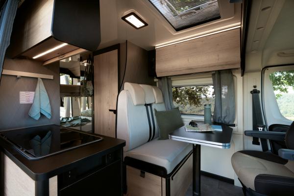 AND_5618XVAN_5_allestite_mod